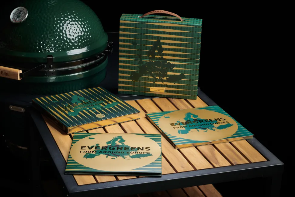 Evergreens from around Europe – Big Green Egg