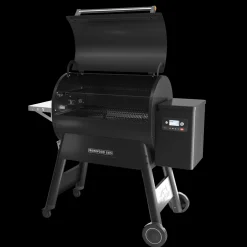 Traeger Ironwood 885 pellet grill